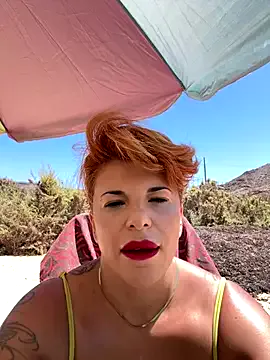 EsmeBrowm – webcam model profile photo Image 17