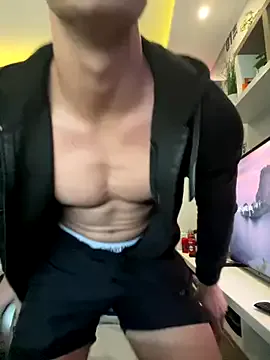 EmiraMiller – webcam model profile photo Image 4