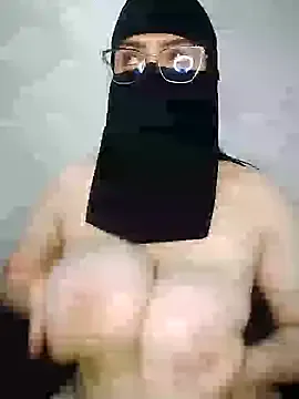 sexi_noemi – webcam model profile photo Image 2