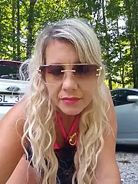 MayaLady – webcam model profile photo Image 6