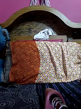 ErzabelLew – webcam model profile photo Image 6