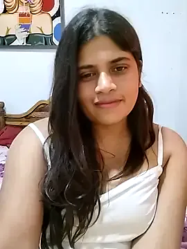 MiraKova – webcam model profile photo Image 15