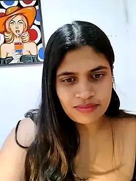 MiraKova – webcam model profile photo Image 7