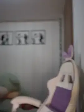 ErzabelLew – webcam model profile photo Image 13