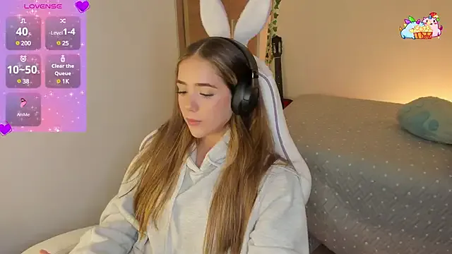 ErzabelLew – webcam model profile photo Image 7