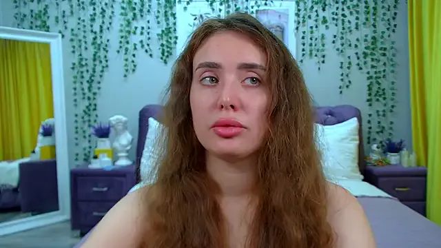 Dolce – webcam model profile photo Image 17