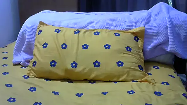 IvyHarpers – webcam model profile photo Image 10