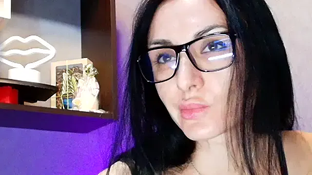 CatalinaDalessio – webcam model profile photo Image 13