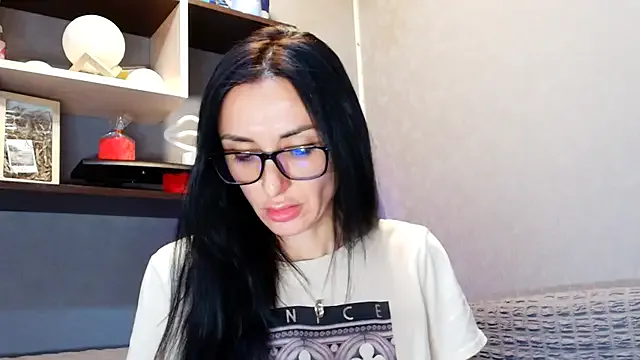 CatalinaDalessio – webcam model profile photo Image 7