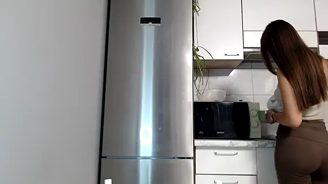 PaulinaGiovanni – webcam model profile photo Image 4