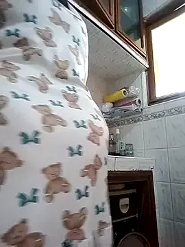 Dolce – webcam model profile photo Image 11