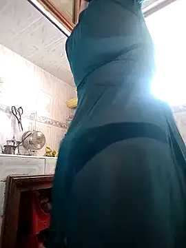 Dolce – webcam model profile photo Image 14