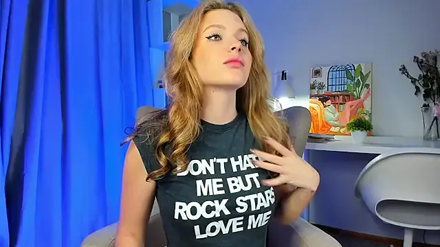 Rei1216xo – webcam model profile photo Image 2