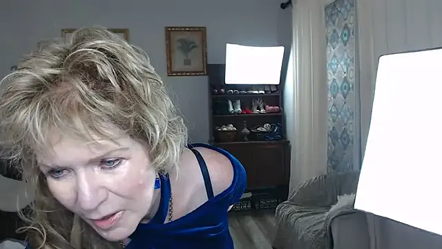 IvyHarpers – webcam model profile photo Image 16