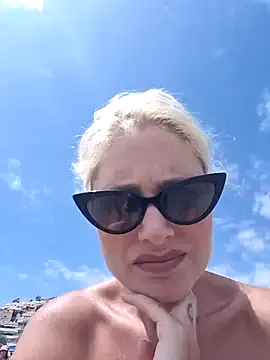 slg1 – webcam model profile photo