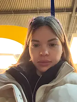 Sandra – webcam model profile photo Image 15