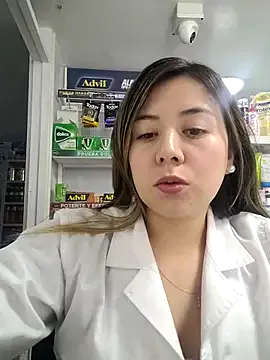 SarithaBroun – webcam model profile photo Image 2