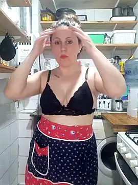 Dolce – webcam model profile photo Image 15