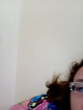 KateGale – webcam model profile photo Image 14