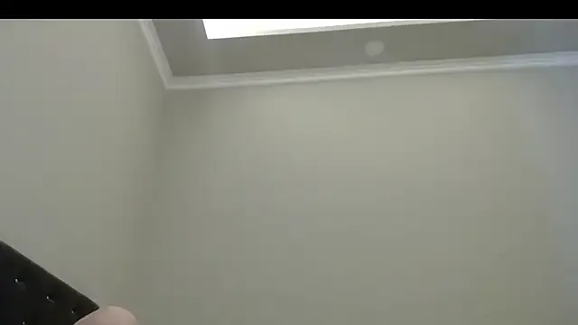 Dolce – webcam model profile photo Image 4