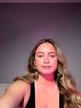 JessieLiu – webcam model profile photo Image 2