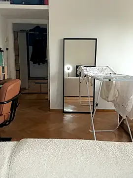 emma_andrew1 – webcam model profile photo Image 3