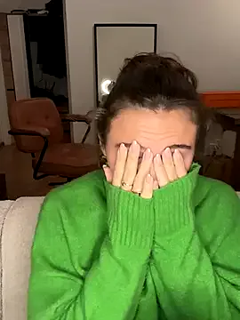 emma_andrew1 – webcam model profile photo Image 7