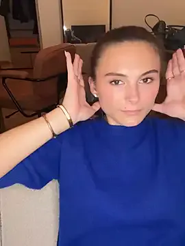 emma_andrew1 – webcam model profile photo Image 8