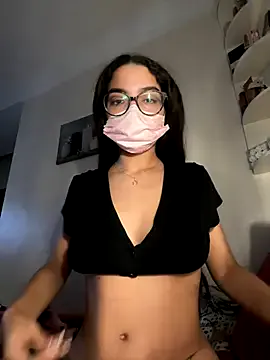 AdrianaAndrade – webcam model profile photo Image 16