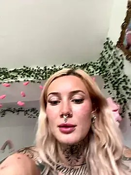 -Lana-Chester- – webcam model profile photo Image 15