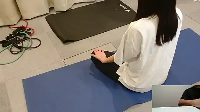 Bella – webcam model profile photo Image 16