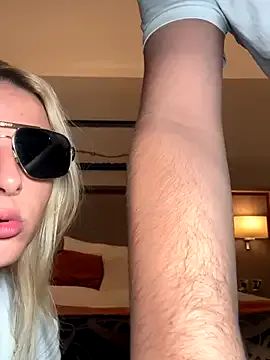 OneInAMillionXXX – webcam model profile photo Image 14