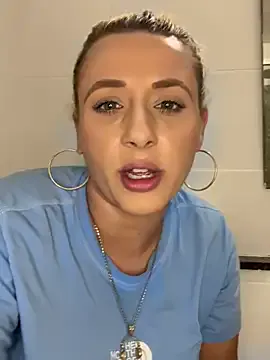 OneInAMillionXXX – webcam model profile photo Image 2