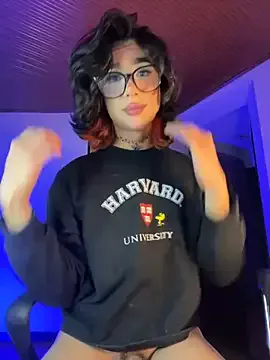 MollyBoston – webcam model profile photo Image 13