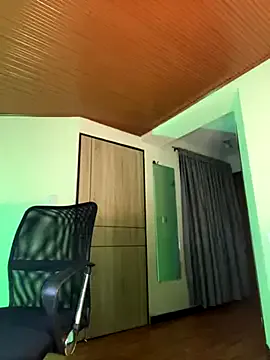 MollyBoston – webcam model profile photo Image 17