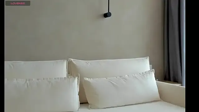 RuddyReyes – webcam model profile photo Image 8