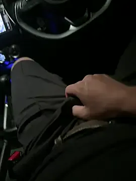 Dolce – webcam model profile photo Image 5