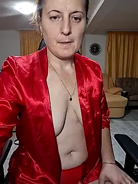 TessaMyst – webcam model profile photo Image 10