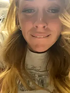 HaleyLyon – webcam model profile photo Image 13