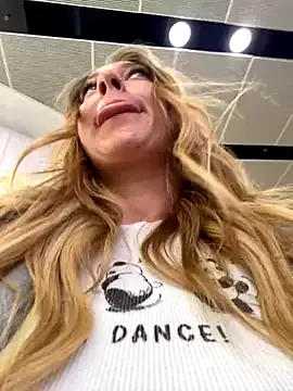 HaleyLyon – webcam model profile photo Image 3