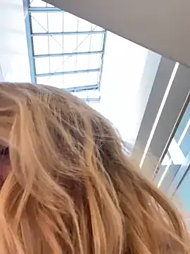 HaleyLyon – webcam model profile photo Image 8