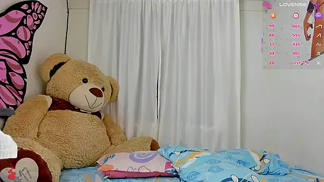 kellyvenous – webcam model profile photo Image 18