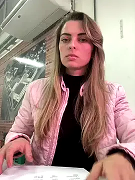 SherineNorth – webcam model profile photo Image 13