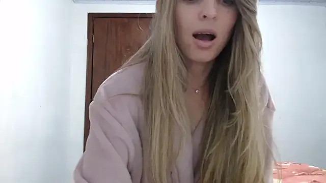 SherineNorth – webcam model profile photo Image 15