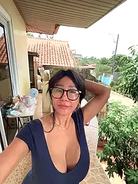 BelleLouiseVp – webcam model profile photo Image 18