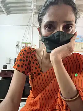 MelinaLuviani – webcam model profile photo Image 2