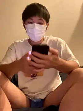 EmiraMiller – webcam model profile photo Image 14