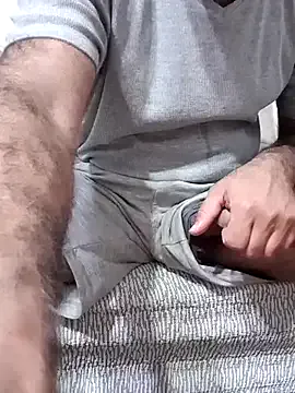 Dolce – webcam model profile photo Image 17