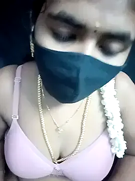 NANA_7 – webcam model profile photo Image 3