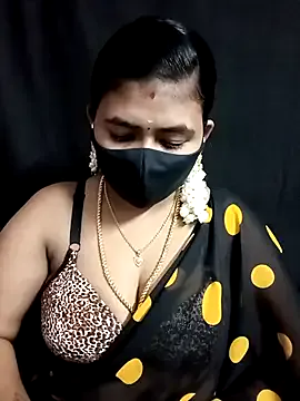 NANA_7 – webcam model profile photo Image 8